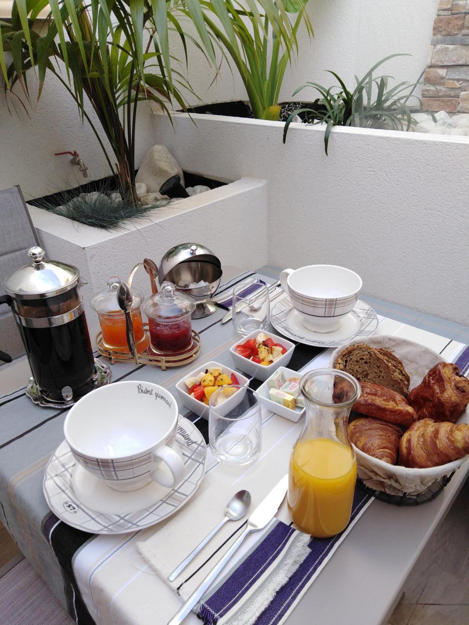 Rue Du Bac Bed & Breakfast *